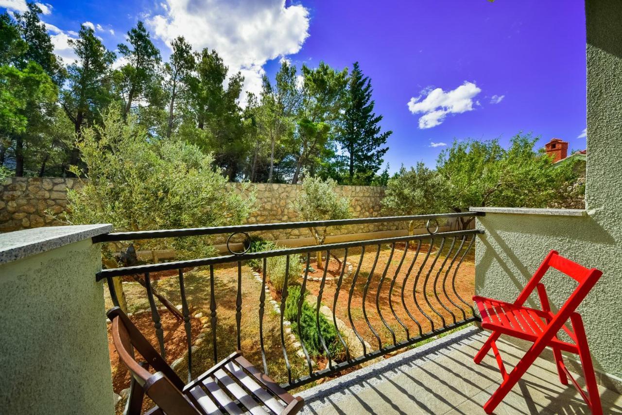 Appartement In Olive Garden à Starigrad Paklenica Extérieur photo