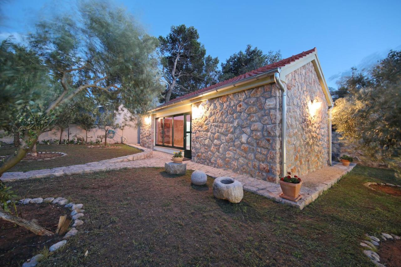 Appartement In Olive Garden à Starigrad Paklenica Extérieur photo