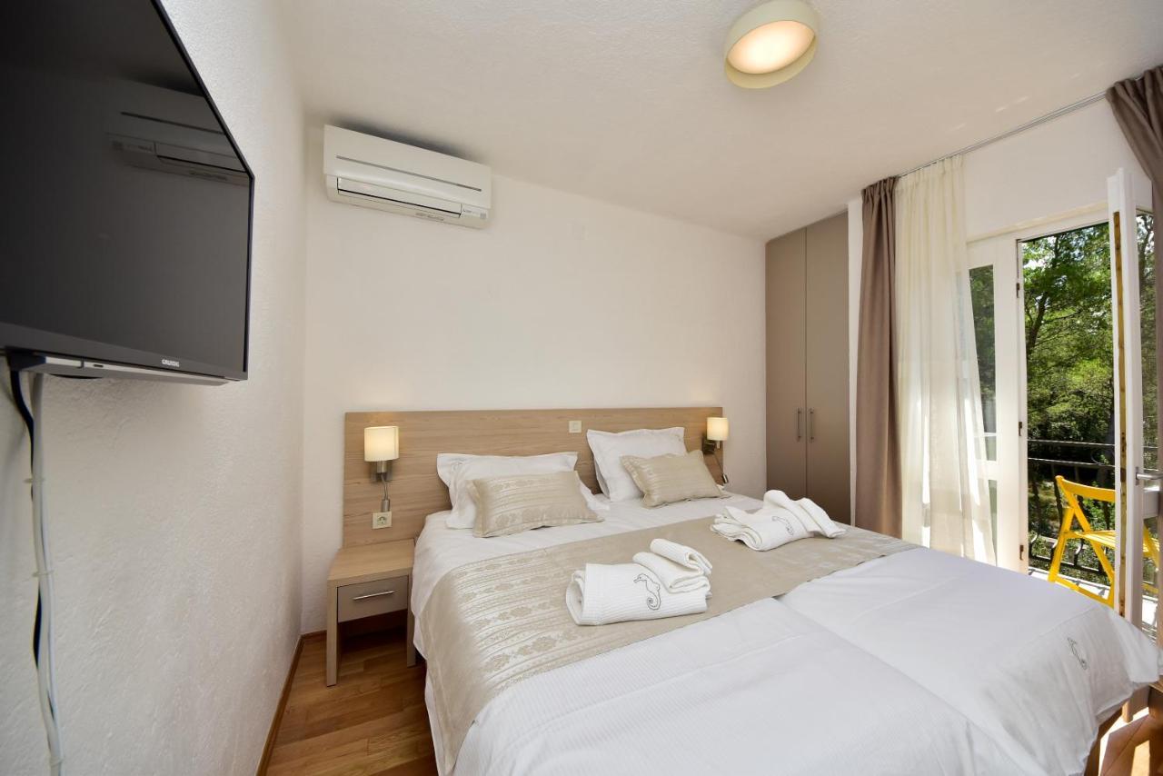 Appartement In Olive Garden à Starigrad Paklenica Extérieur photo